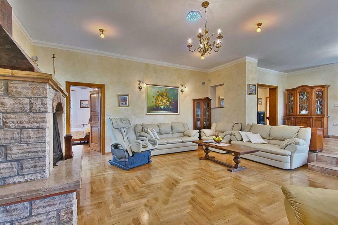 Holiday Home Sarita Шишан Экстерьер фото