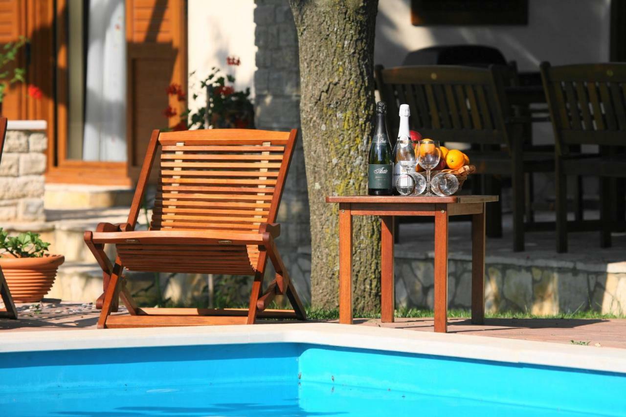 Holiday Home Sarita Шишан Экстерьер фото