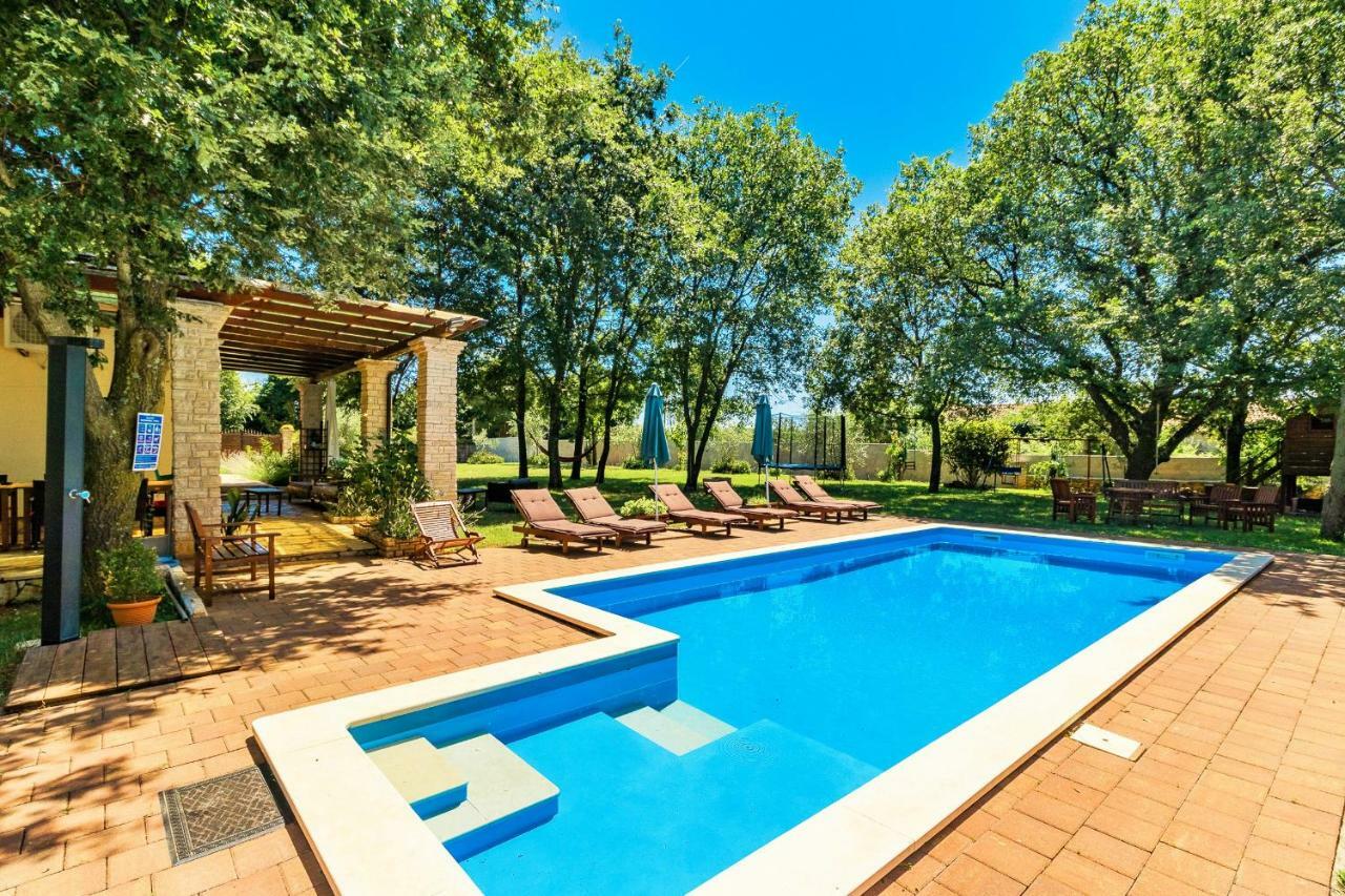 Holiday Home Sarita Шишан Экстерьер фото