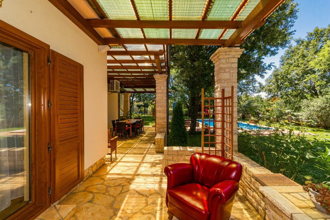 Holiday Home Sarita Шишан Экстерьер фото
