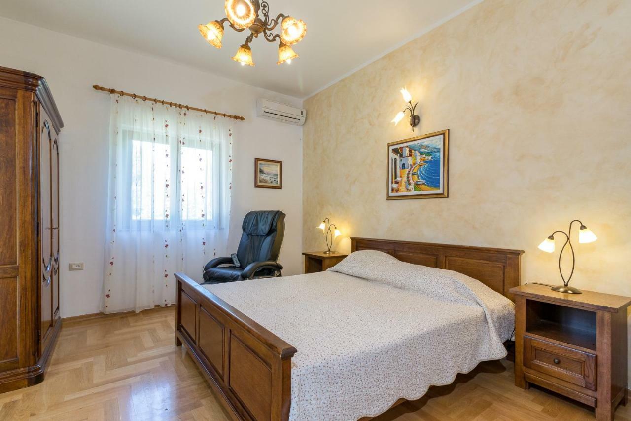 Holiday Home Sarita Шишан Экстерьер фото