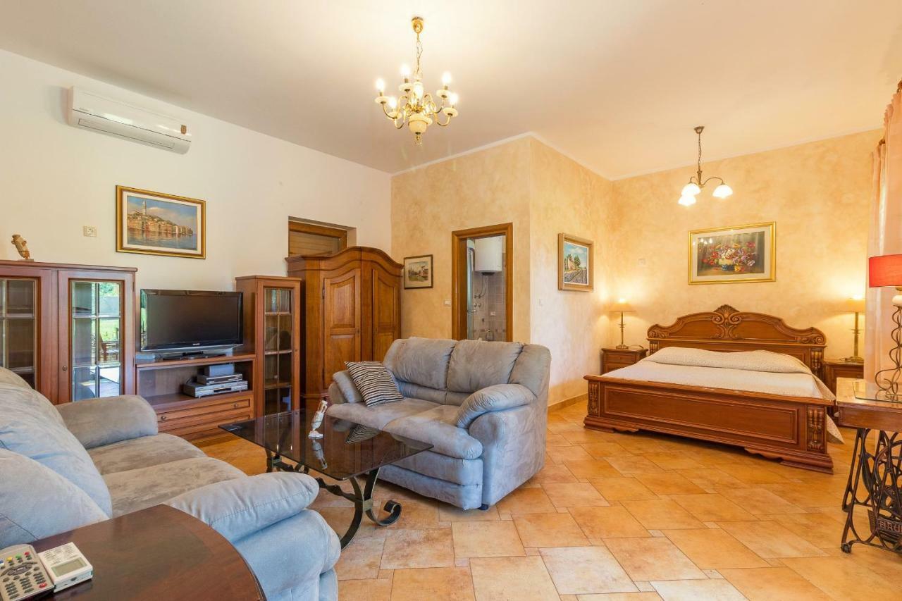 Holiday Home Sarita Шишан Экстерьер фото